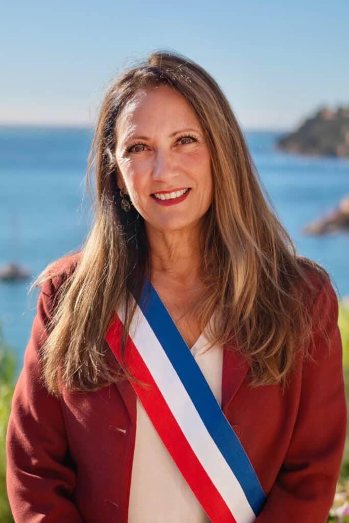 Joëlle BRAVETTI - 4ème adjointe au Maire déléguée aux affaires scolaires, à la jeunesse, au sport & aux fêtes traditionnelles