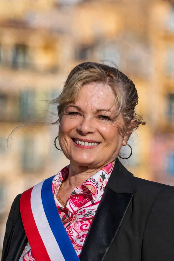 Christine PETRUCCELLI - 6ème adjointe au Maire déléguée aux ressources humaines, au service état civil, à la population, au protocole & aux associations patriotiques